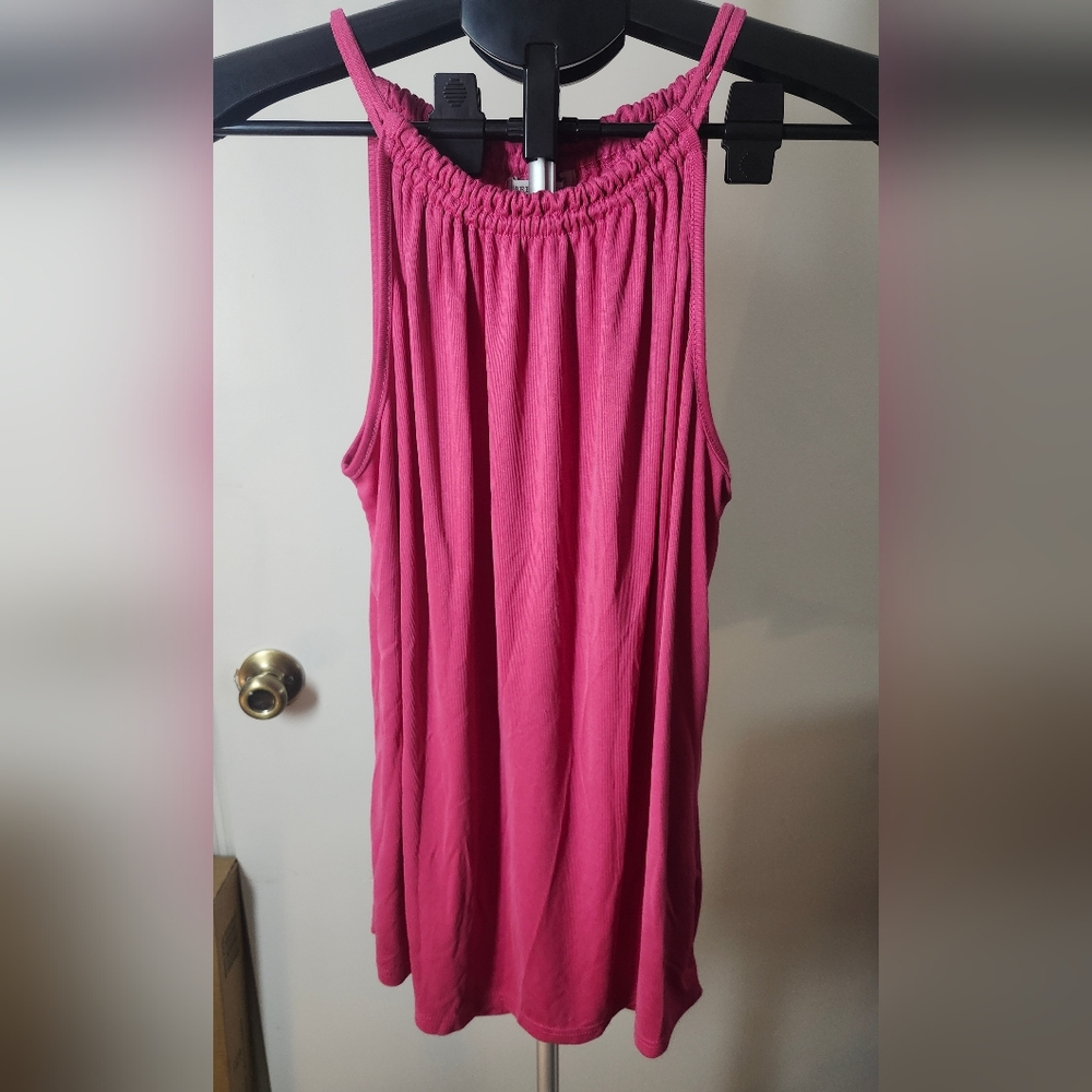 Women's Pink Sleeveless Top